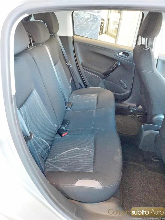 PEUGEOT 208 usata 21