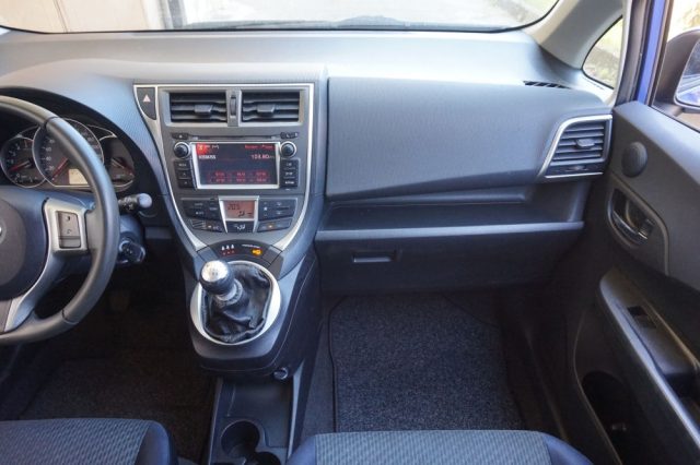 TOYOTA Verso-S usata, con Fendinebbia