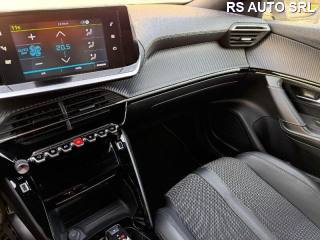 PEUGEOT 2008 usata, con Autoradio