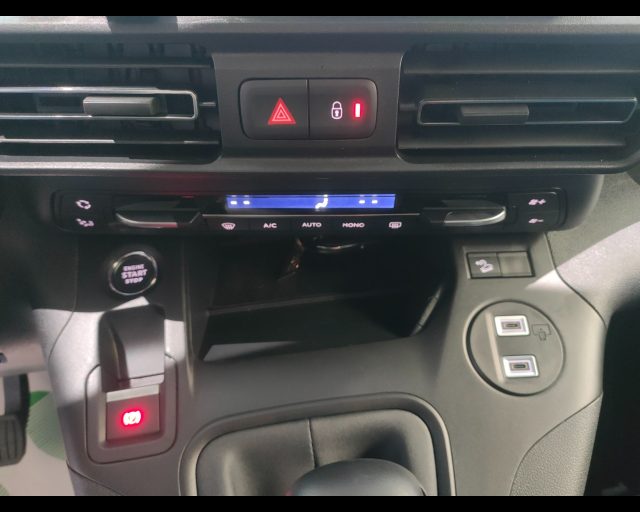 FIAT Doblo usata, con Portellone posteriore elettrico