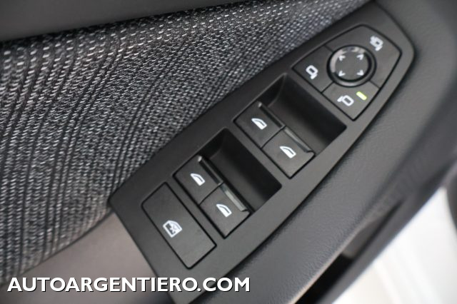 BMW 216 usata, con Autoradio