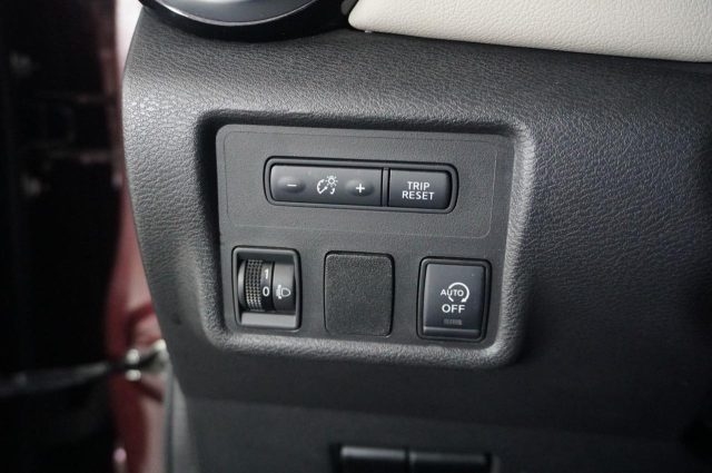 NISSAN Micra usata, con Touch screen