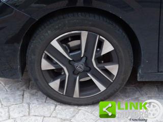 PEUGEOT 208 usata, con Park Distance Control
