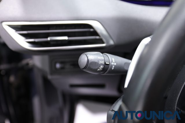 PEUGEOT 3008 usata, con Controllo vocale