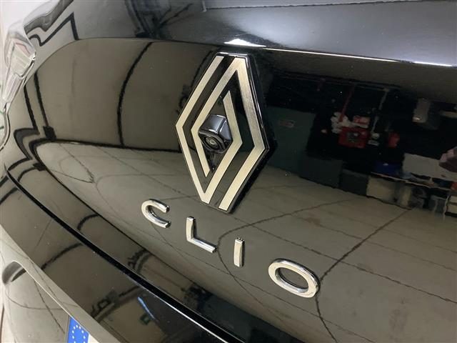RENAULT Clio usata 27