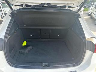 MERCEDES-BENZ GLA 200 usata, con Touch screen