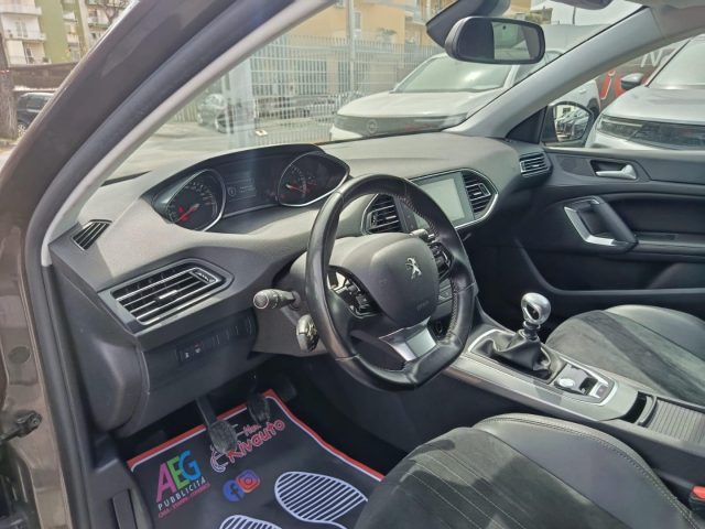 PEUGEOT 308 usata, con Cruise Control