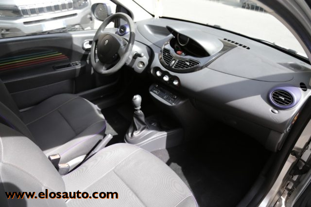 RENAULT Twingo usata, con Cruise Control