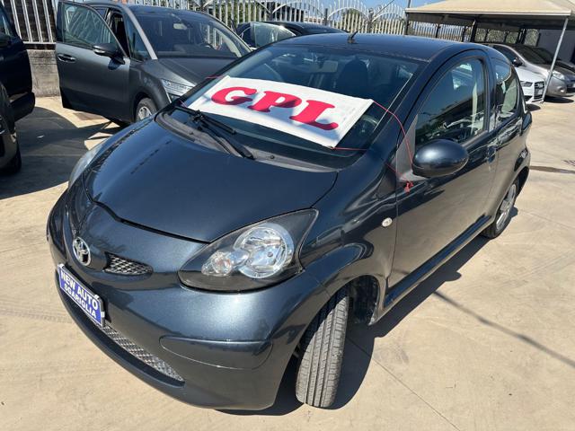 TOYOTA Aygo usata 17