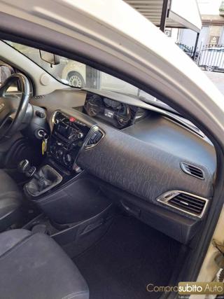 LANCIA Ypsilon usata 12