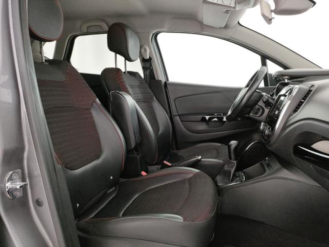 RENAULT Captur usata, con Alzacristalli elettrici