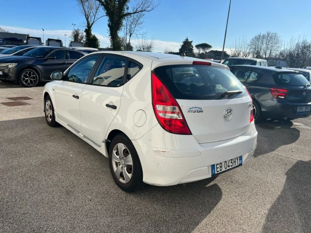 HYUNDAI i30 usata, con Airbag laterali