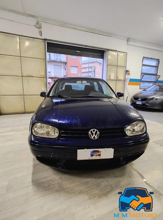 VOLKSWAGEN Golf usata, con ABS