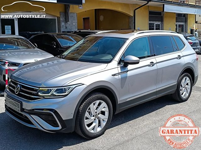 VOLKSWAGEN Tiguan Allspace usata, con Portapacchi