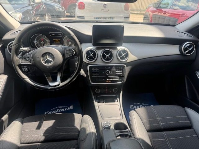 MERCEDES-BENZ GLA 200 usata, con Chiusura centralizzata