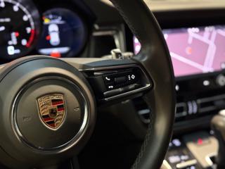 PORSCHE Macan usata, con USB