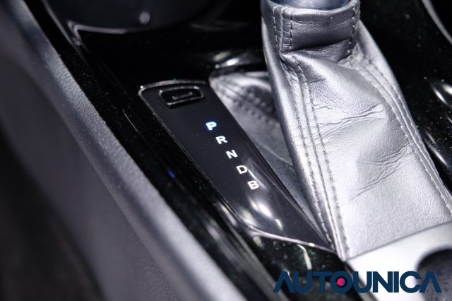TOYOTA C-HR usata, con Specchietti laterali elettrici