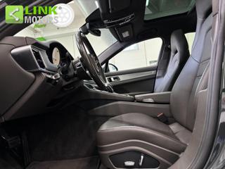 PORSCHE Panamera usata, con Park Distance Control