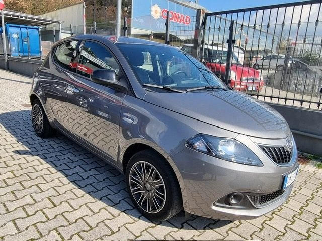LANCIA Ypsilon usata, con ABS