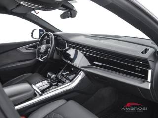 AUDI Q8 usata 11