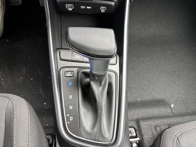 HYUNDAI i20 usata, con Controllo elettronico della corsia