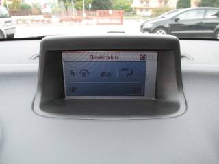OPEL Meriva usata, con Sedile posteriore sdoppiato