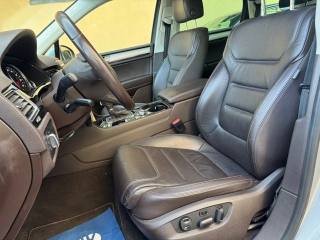 VOLKSWAGEN Touareg usata, con Boardcomputer