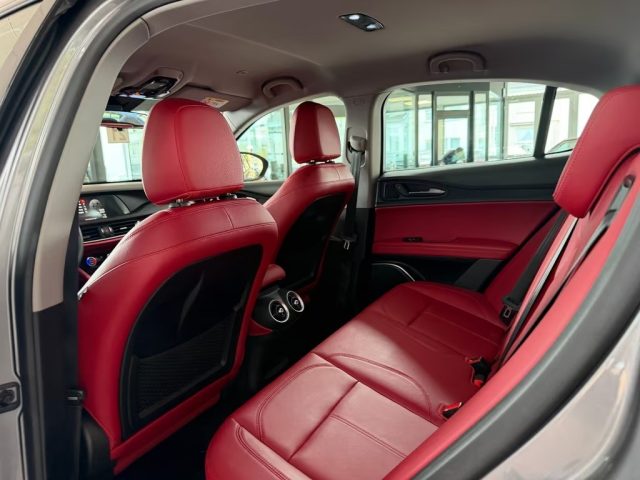 ALFA ROMEO Stelvio usata, con Touch screen