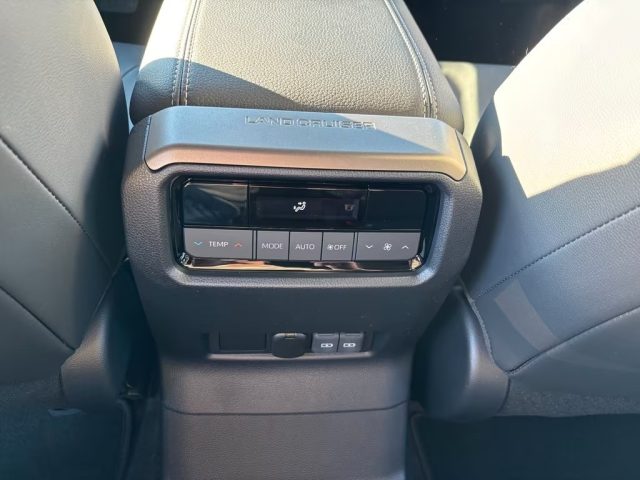 TOYOTA Land Cruiser usata, con Cerchi in lega