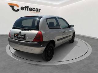 RENAULT Clio usata, con Chiusura centralizzata