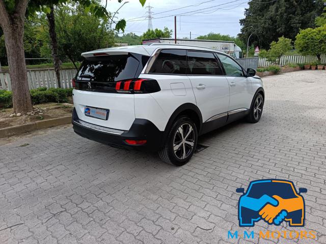 PEUGEOT 5008 usata, con Airbag Passeggero