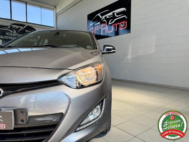 HYUNDAI i20 usata, con Alzacristalli elettrici