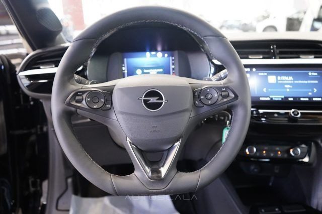 OPEL Corsa usata, con ESP