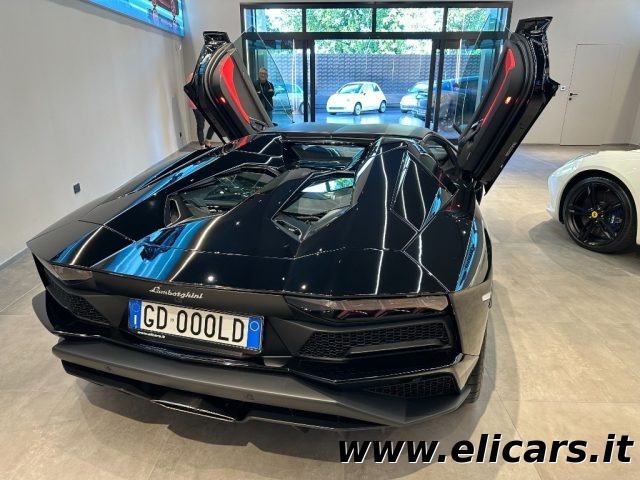 LAMBORGHINI Aventador usata, con Airbag Passeggero
