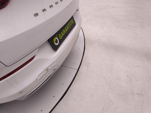 OPEL Grandland usata, con Sensori di parcheggio posteriori