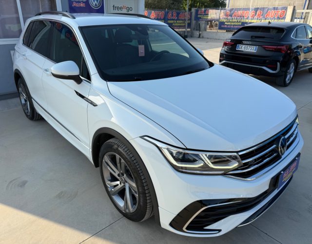 VOLKSWAGEN Tiguan usata, con Airbag laterali