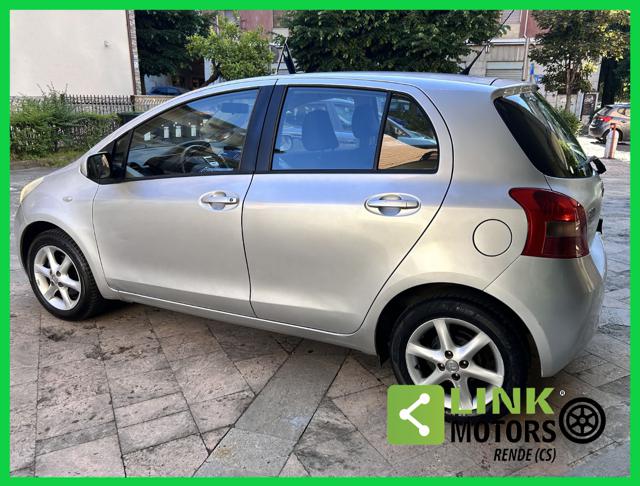 TOYOTA Yaris usata, con Airbag laterali
