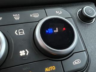 LAND ROVER Defender usata, con Sedili riscaldati