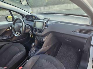 PEUGEOT 208 usata, con ESP
