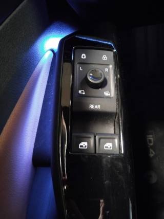 VOLKSWAGEN ID.4 usata, con Frenata d