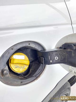 LAND ROVER Discovery Sport usata, con Specchietti laterali elettrici