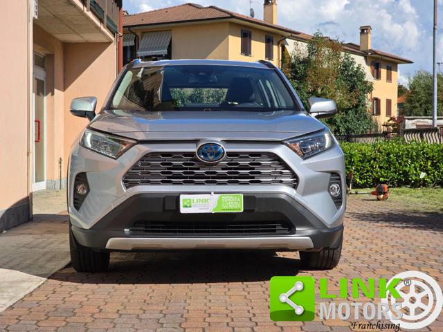 TOYOTA RAV 4 usata, con Autoradio