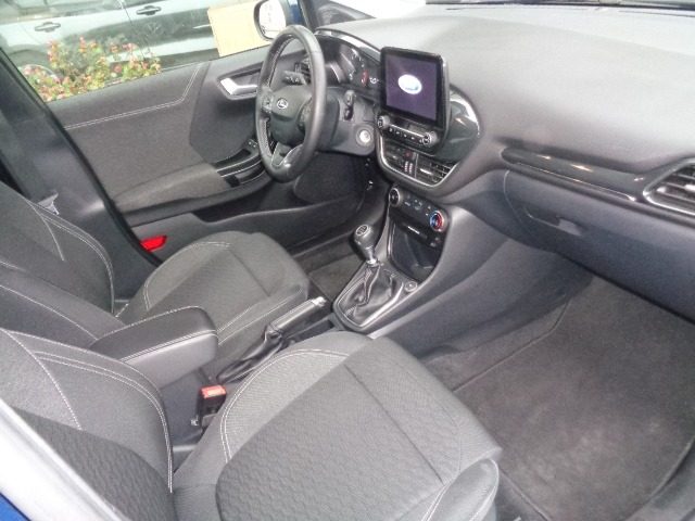FORD Puma usata, con USB