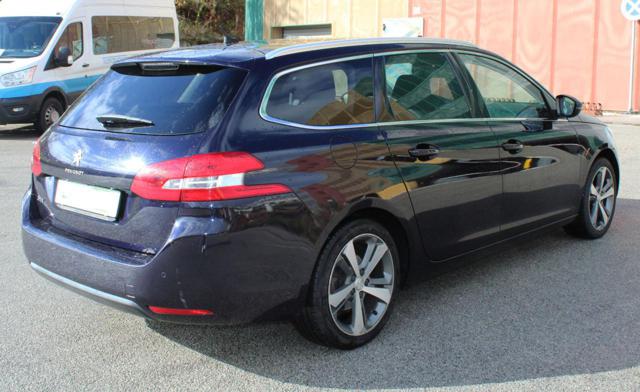 PEUGEOT 308 usata, con Alzacristalli elettrici