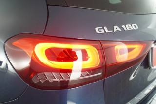 MERCEDES-BENZ CLA usata 9