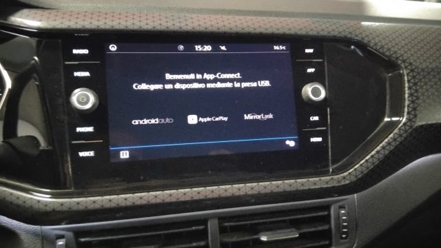 VOLKSWAGEN T-Cross usata 27