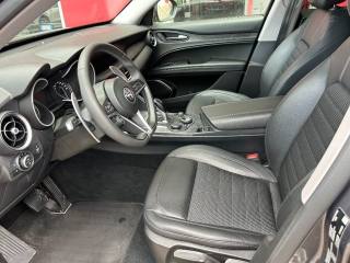 ALFA ROMEO Stelvio usata, con Alzacristalli elettrici