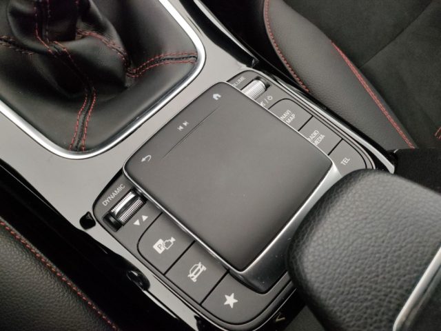 MERCEDES-BENZ CLA 180 usata, con Vetri oscurati