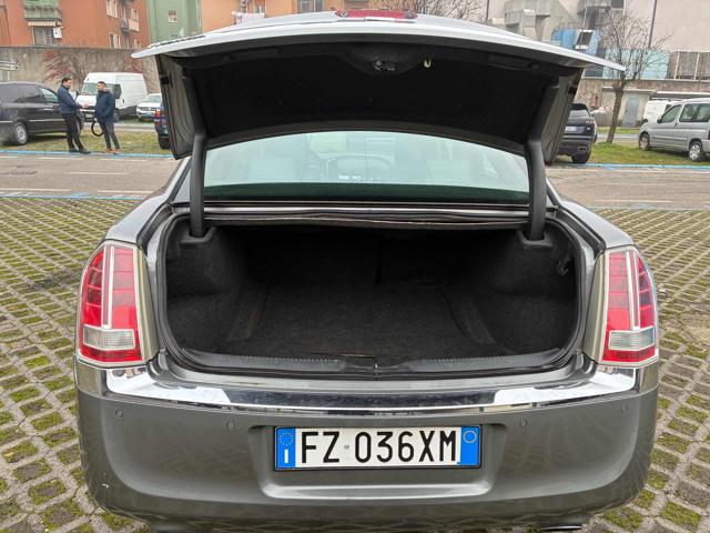 LANCIA Thema usata 29