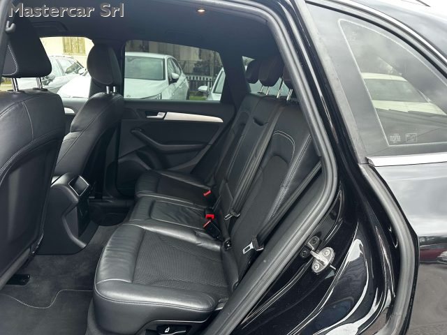 AUDI Q5 usata, con Lettore CD